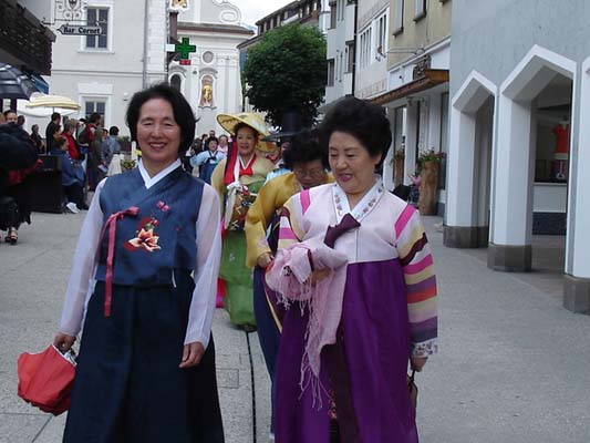 Sfilata cori a San Candido009