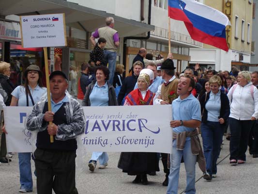 Sfilata cori a San Candido051