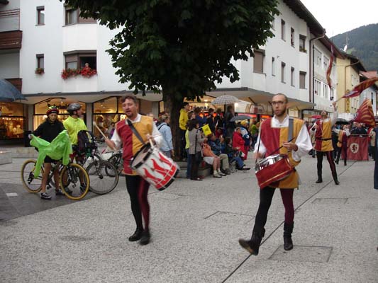 Sfilata cori a San Candido071