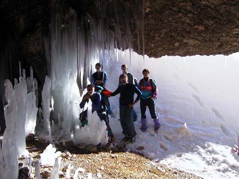 Presolana-grotta_dei_Pagani